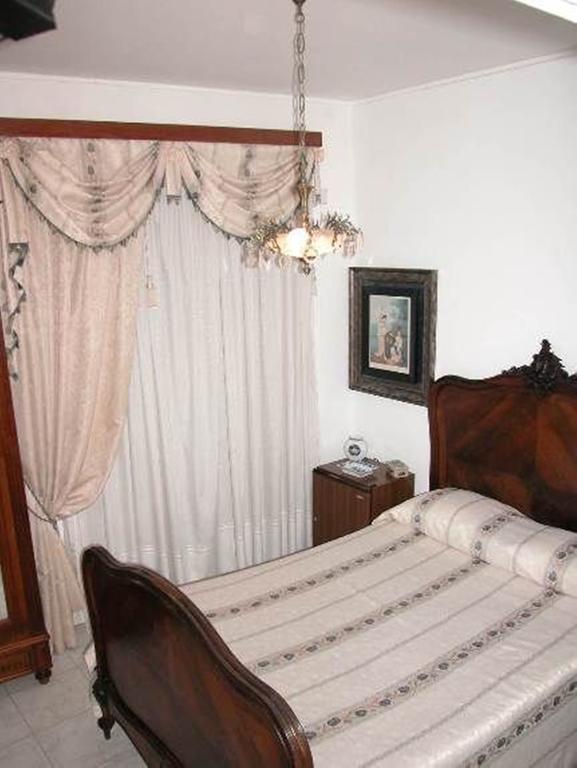 Casa Amarela Guesthouse Lagos Habitación foto